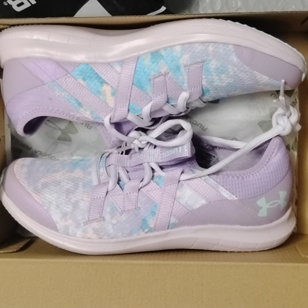 Nib under armor ggs infinity 3 sky violet